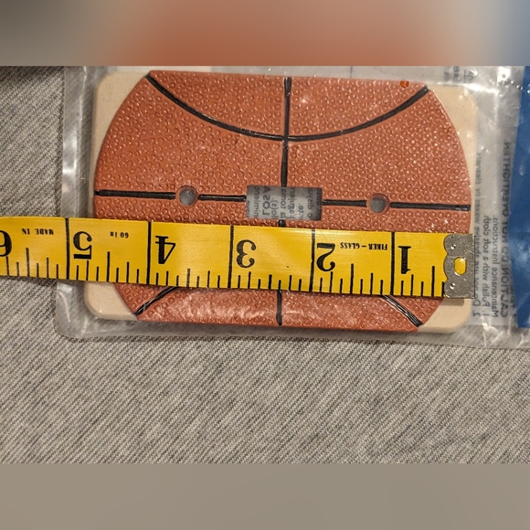 Brainerd Single Switch Wall Plate Die Cast Basketball - New in Packaging - Picture 8 of 8